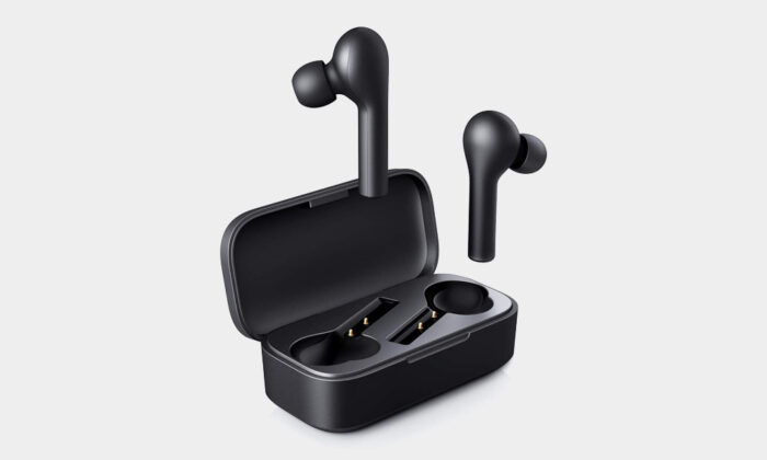 Stay Home: These Wireless Earbuds Have 2,200+ Positive Reviews and Are Only $25