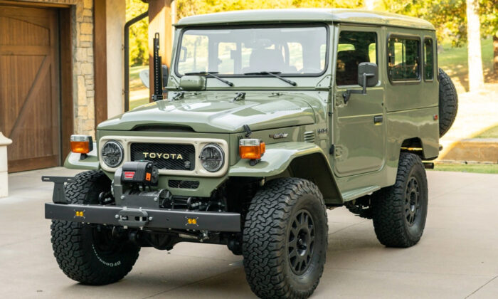 FJ Company 1982 Toyota Land Cruiser FJ43