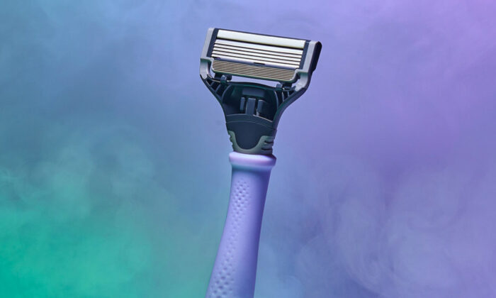 Harry’s x Ghostly Glow In the Dark Razor